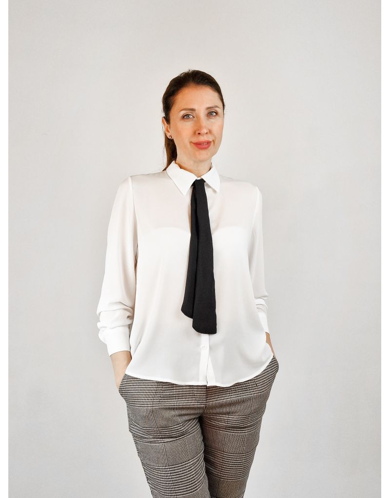 Bluse weiÃŸ mit schwarze Schleife